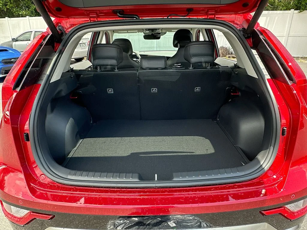 New 2026 Runway Red Kia SX image 27