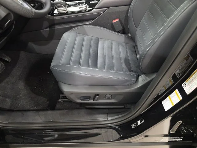 2026 Mitsubishi Outlander SE - Photo 9
