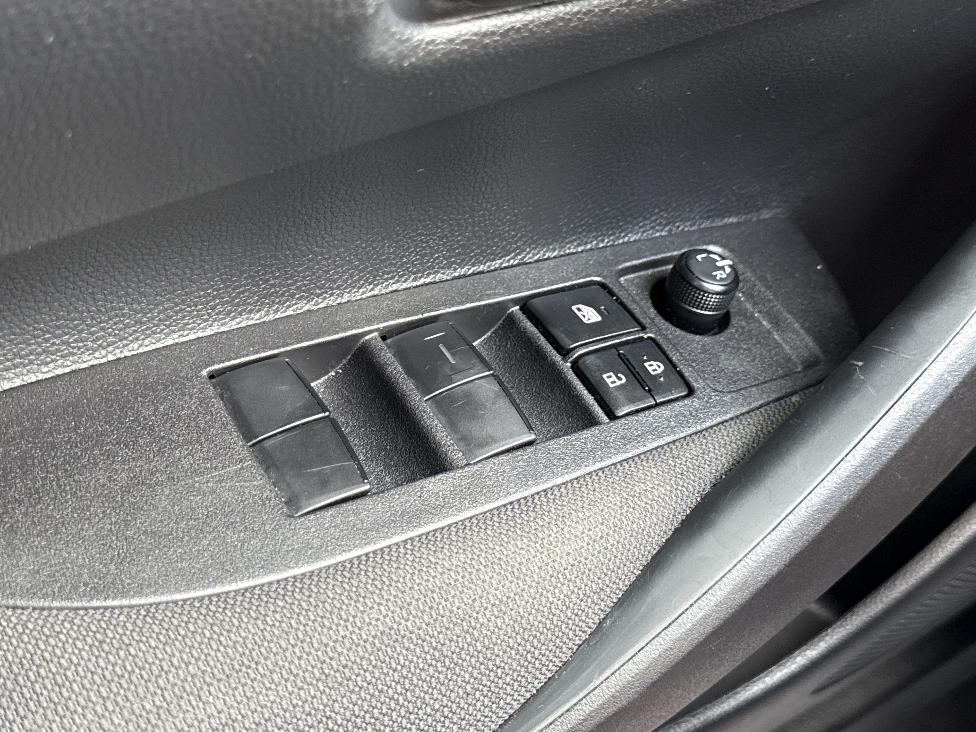Used 2025 Ice Cap Toyota LE image 16