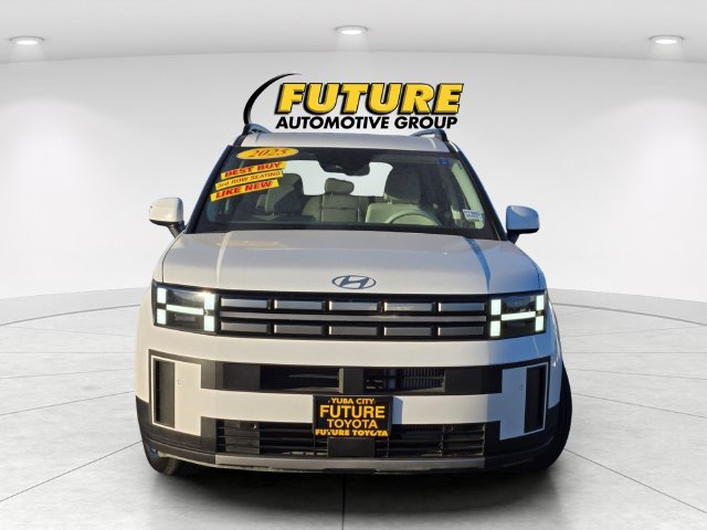 Used 2025 White Hyundai SEL image 2