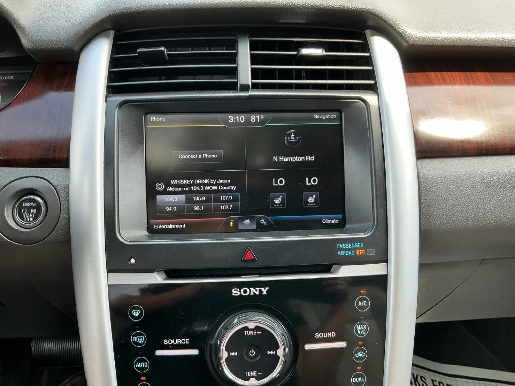 Used 2014 Black Ford Limited image 15