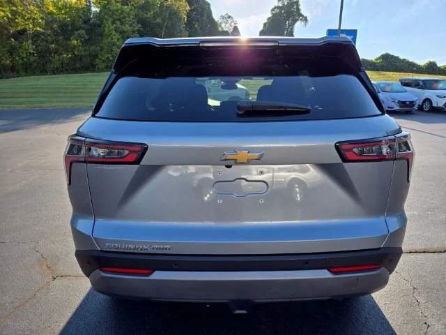 Used 2025 Sterling Gray Metallic Chevrolet LT image 7