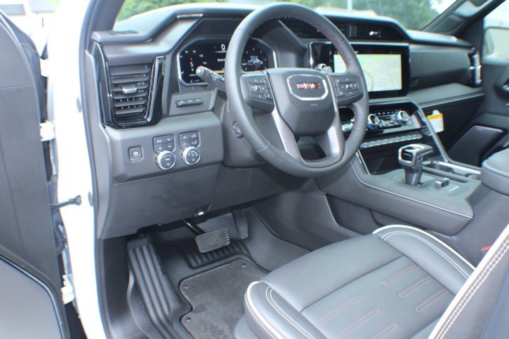Used 2026 Summit White GMC AT4X image 9