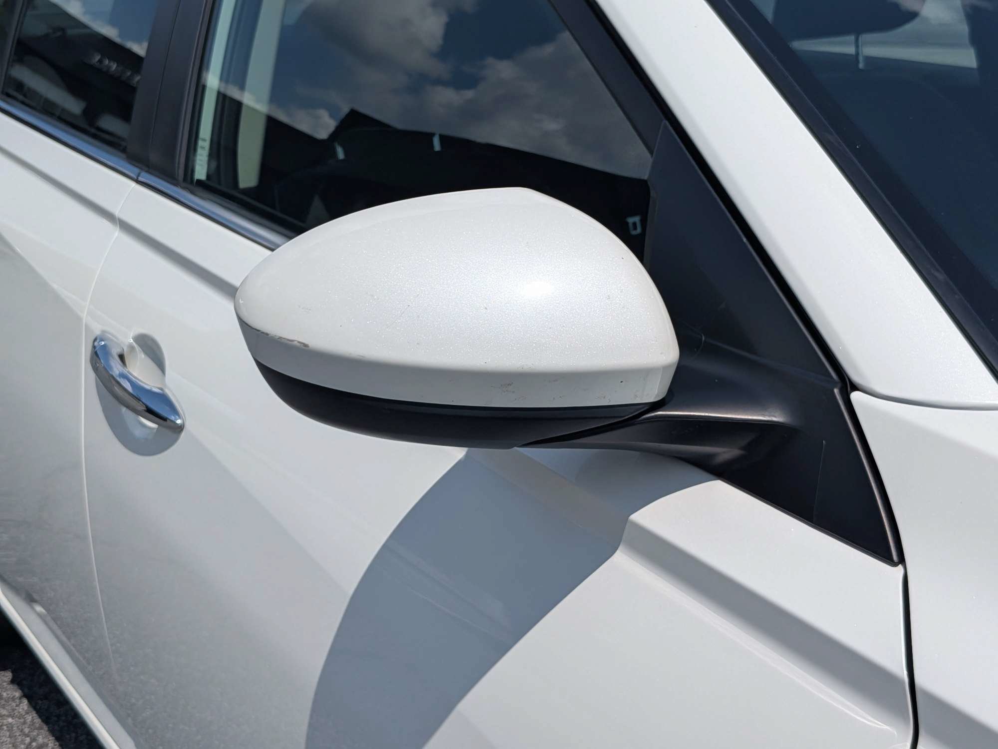 Used 2024 White Nissan 2.5 SV image 10