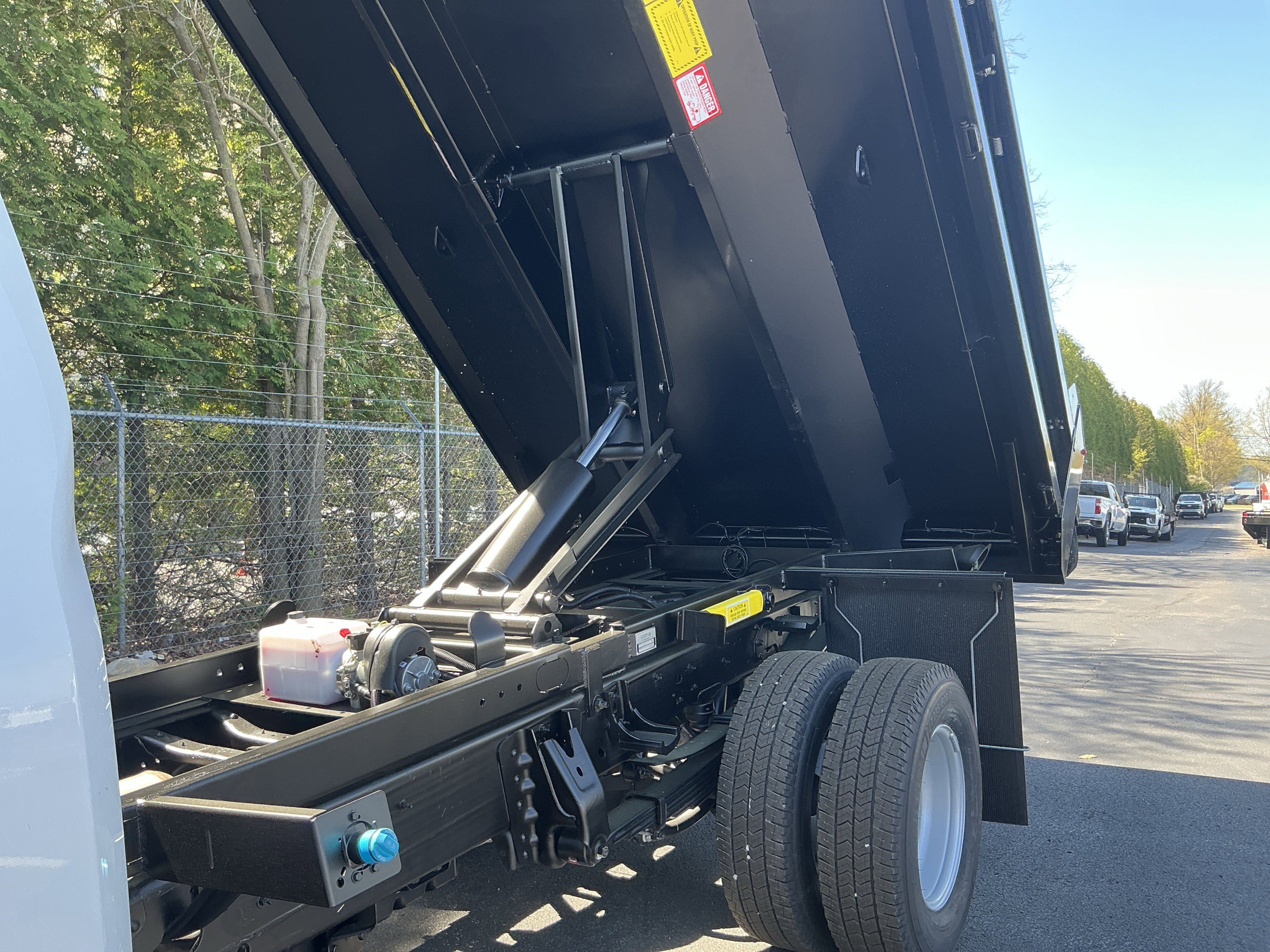 New 2025 Summit White Chevrolet Work Truck image 25