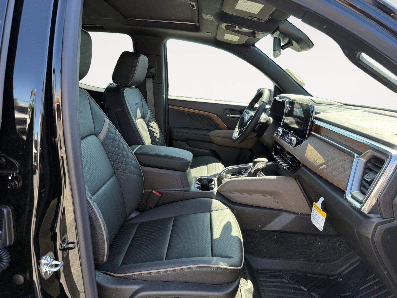 New 2026 Onyx Black GMC 4WD Denali image 19