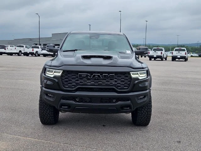 New 2026 Diamond Black Crystal Pearl-Coat Exterior Paint RAM RHO image 8