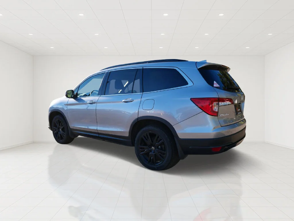 Certified Used 2021 Silver Honda Special Edition image 4