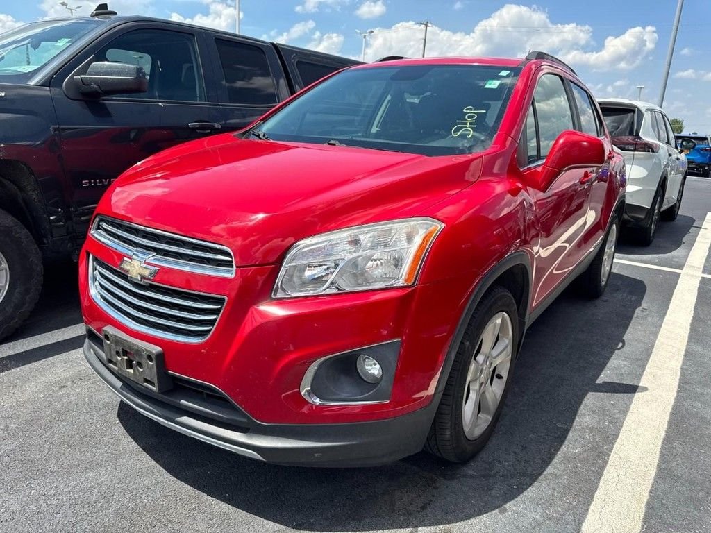 Used 2015 Red Chevrolet LTZ image 3