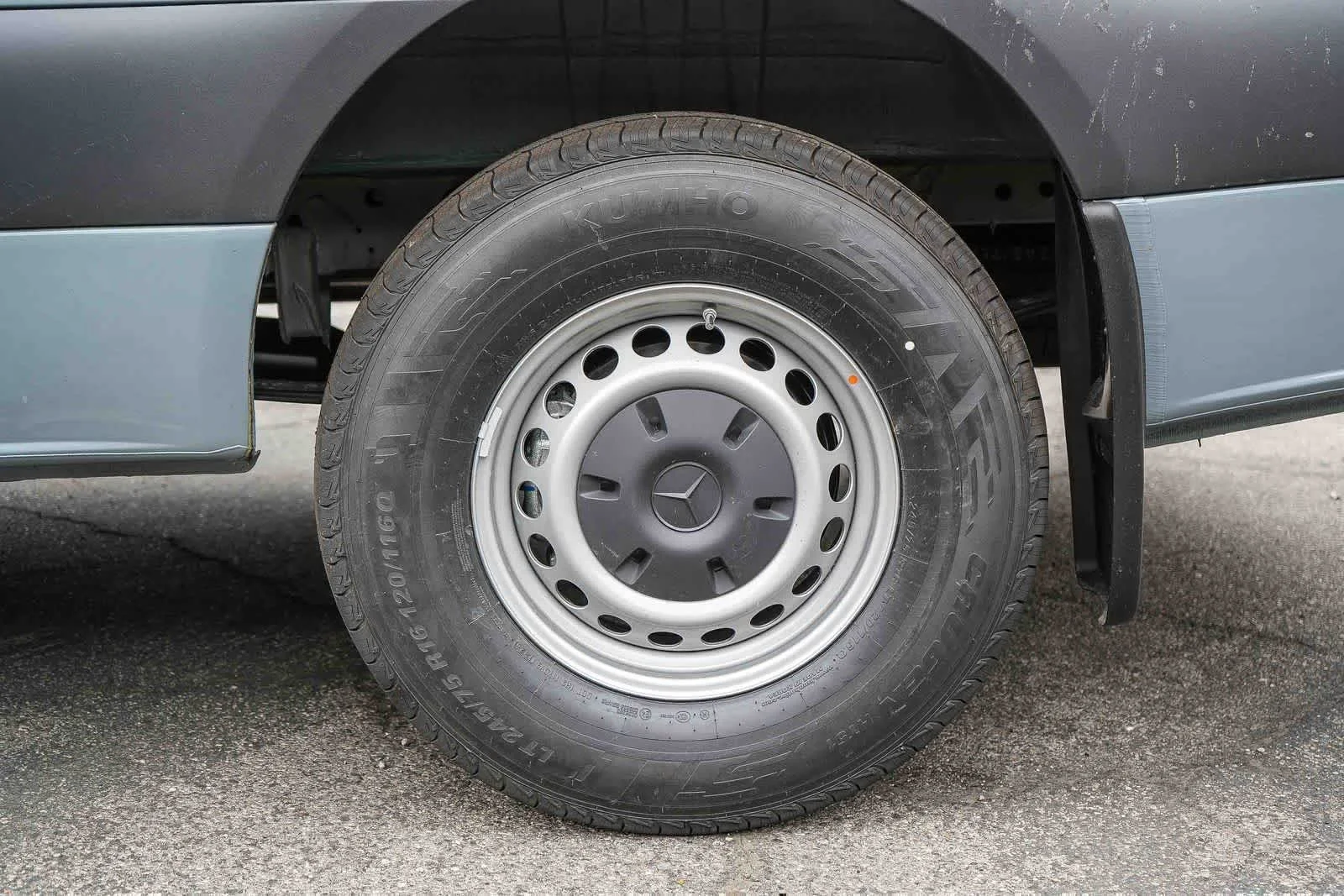 New 2026 Blue Gray Mercedes-Benz Cargo 144WB High Roof RWD 2.0L I4 Diesel Turbo SO image 10