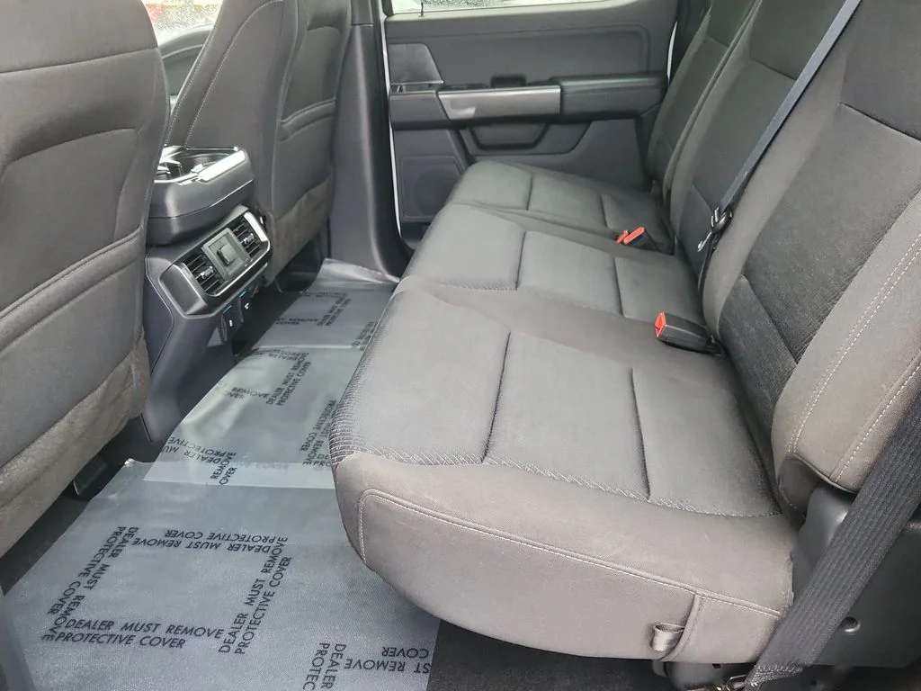 Used 2023 White Ford XLT image 10
