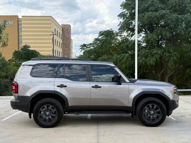 Certified Used 2025 METEOR SHOWER Toyota  image 5