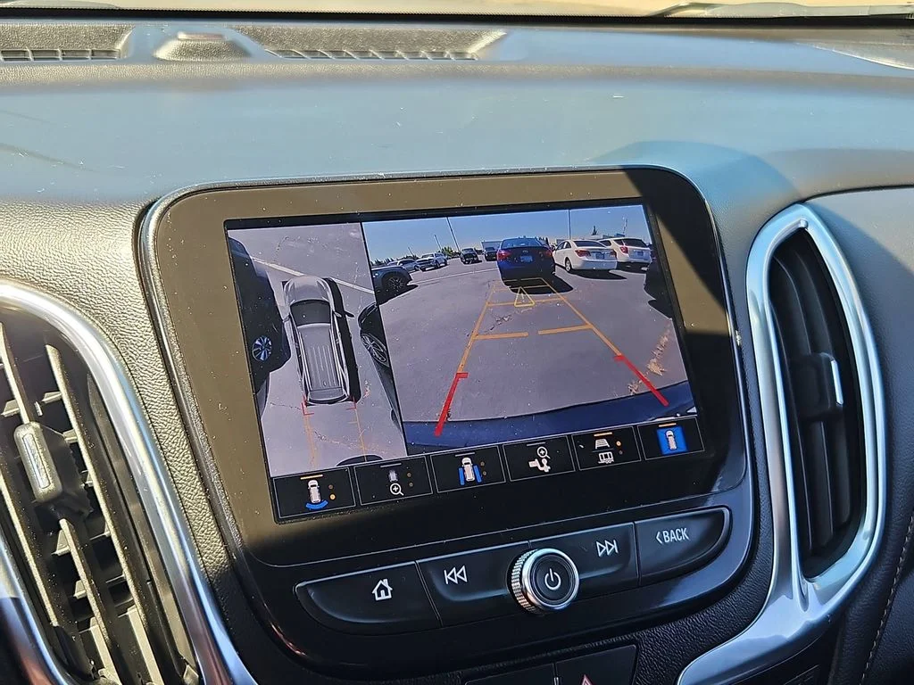 Used 2022 Iron Gray Metallic Chevrolet Premier image 19