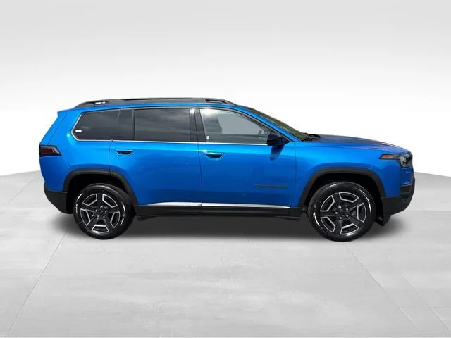 New 2026 Hydro Blue Pearlcoat Jeep Laredo image 8