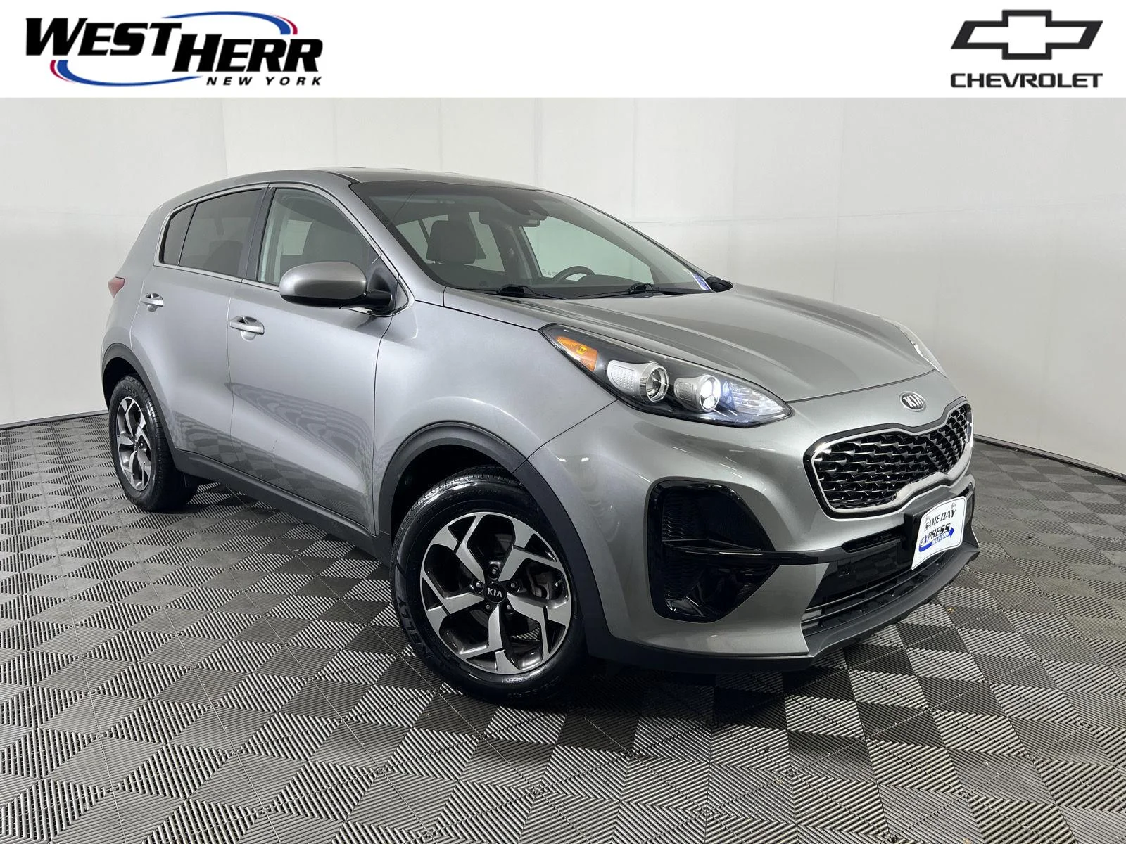 Used 2020 Gy Kia LX image 1