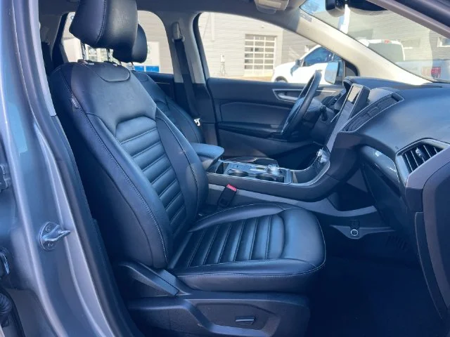 Used 2024 Silver Ford SEL image 33