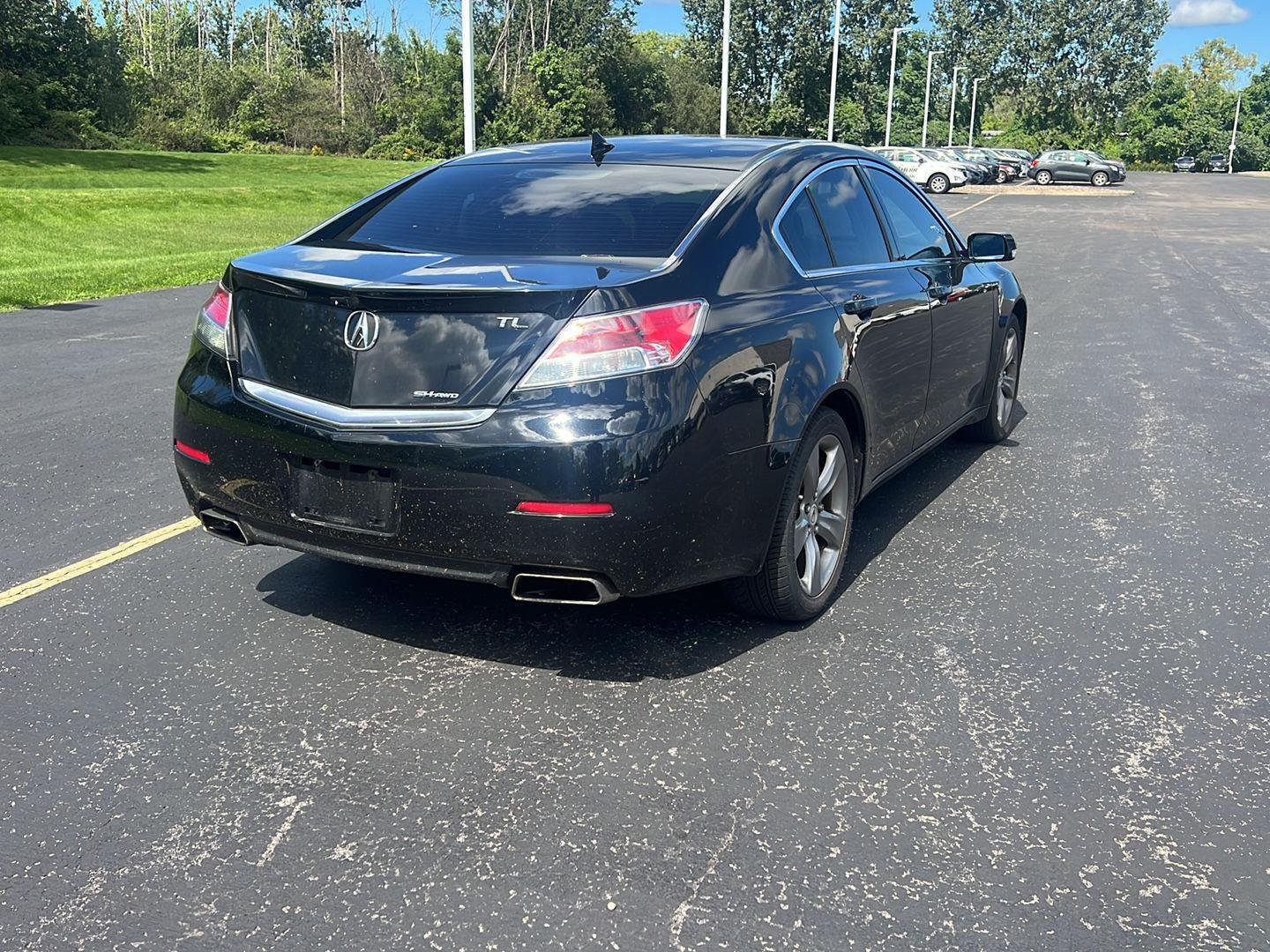 Used 2013 Crystal Black Pearl Acura Tech image 5