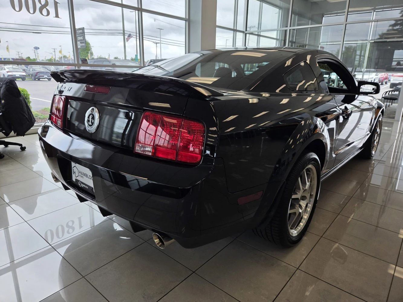 Used 2008 Black Ford Shelby GT500 image 4