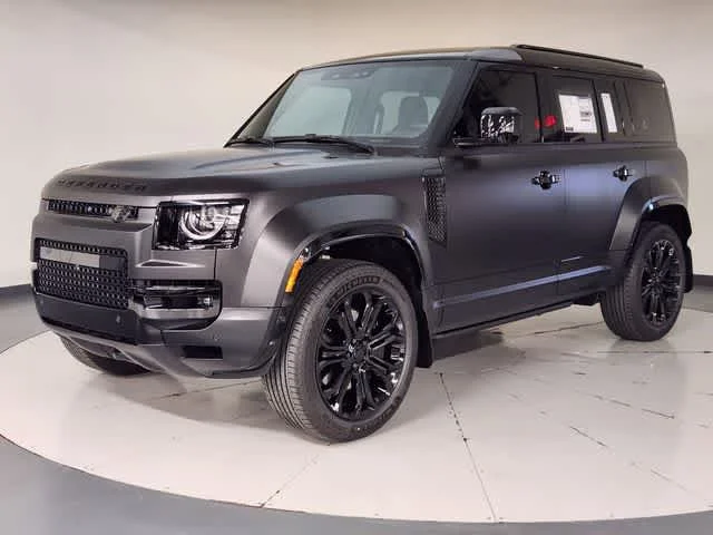 2026 Land Rover Defender OCTA Black