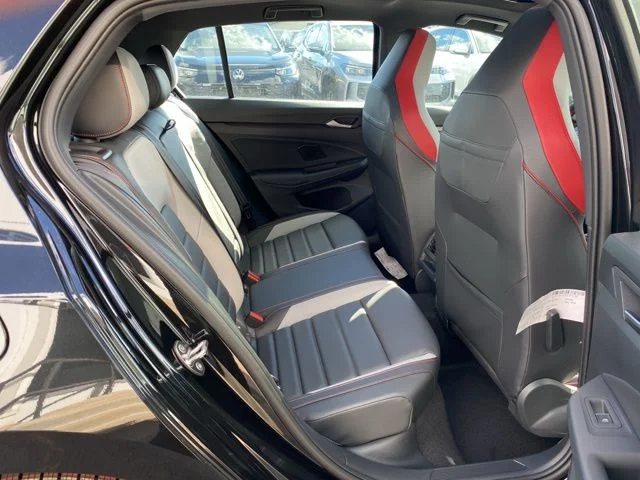 2025 Volkswagen Golf GTI SE - Photo 50