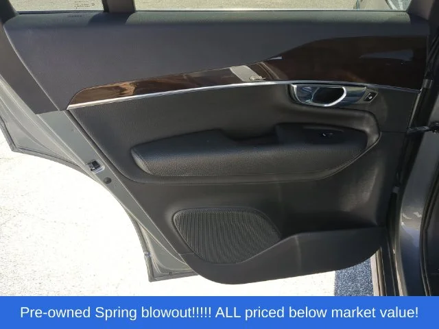 Used 2016 Gray Volvo T6 Momentum image 35