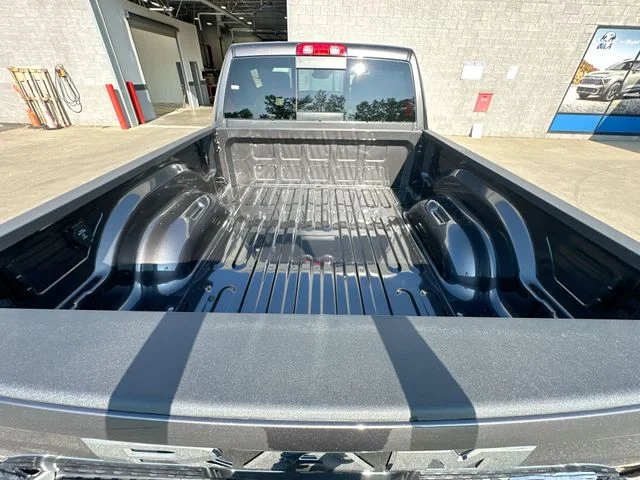 New 2026 Granite Crystal Metallic Clear-Coat Exterior Paint RAM Tradesman image 21