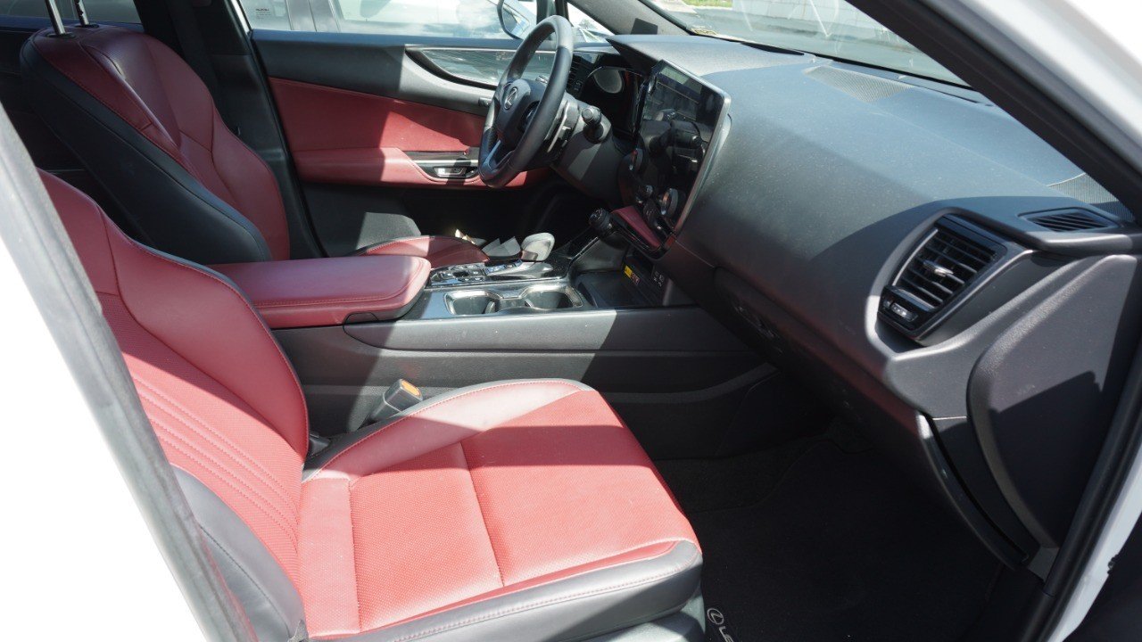 Used 2022 White Lexus NX 350 Premium image 9
