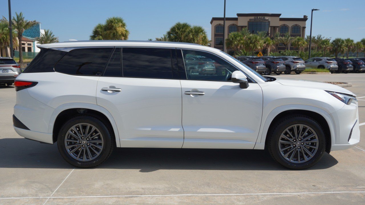 Certified Used 2024 White Lexus TX 350 image 4