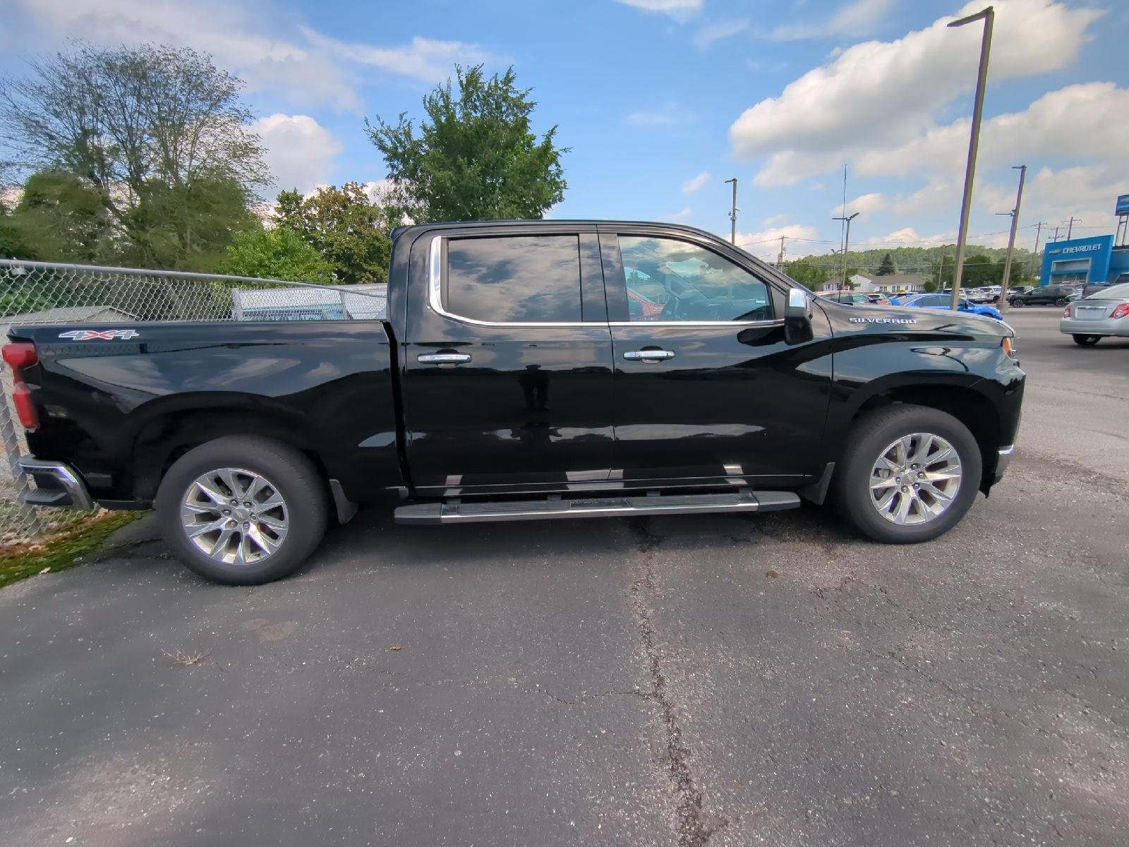 Used 2019 Black Chevrolet LTZ image 6