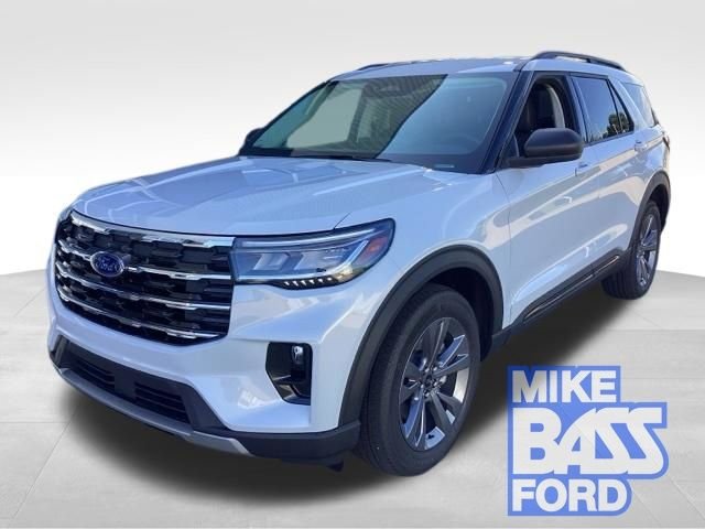 New 2026 Space White Metallic Ford Active image 1