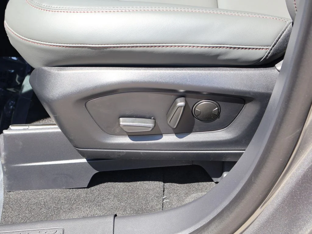 New 2026 Carbonized Gray Metallic Ford Active image 25