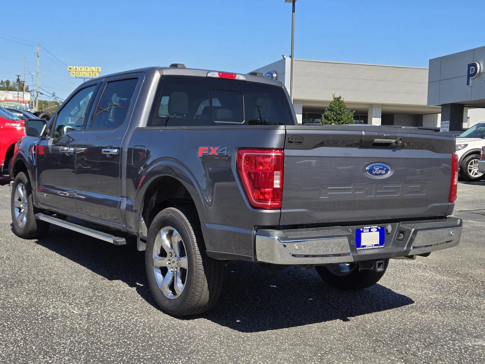 Used 2023 Gray Metallic Ford XLT image 12