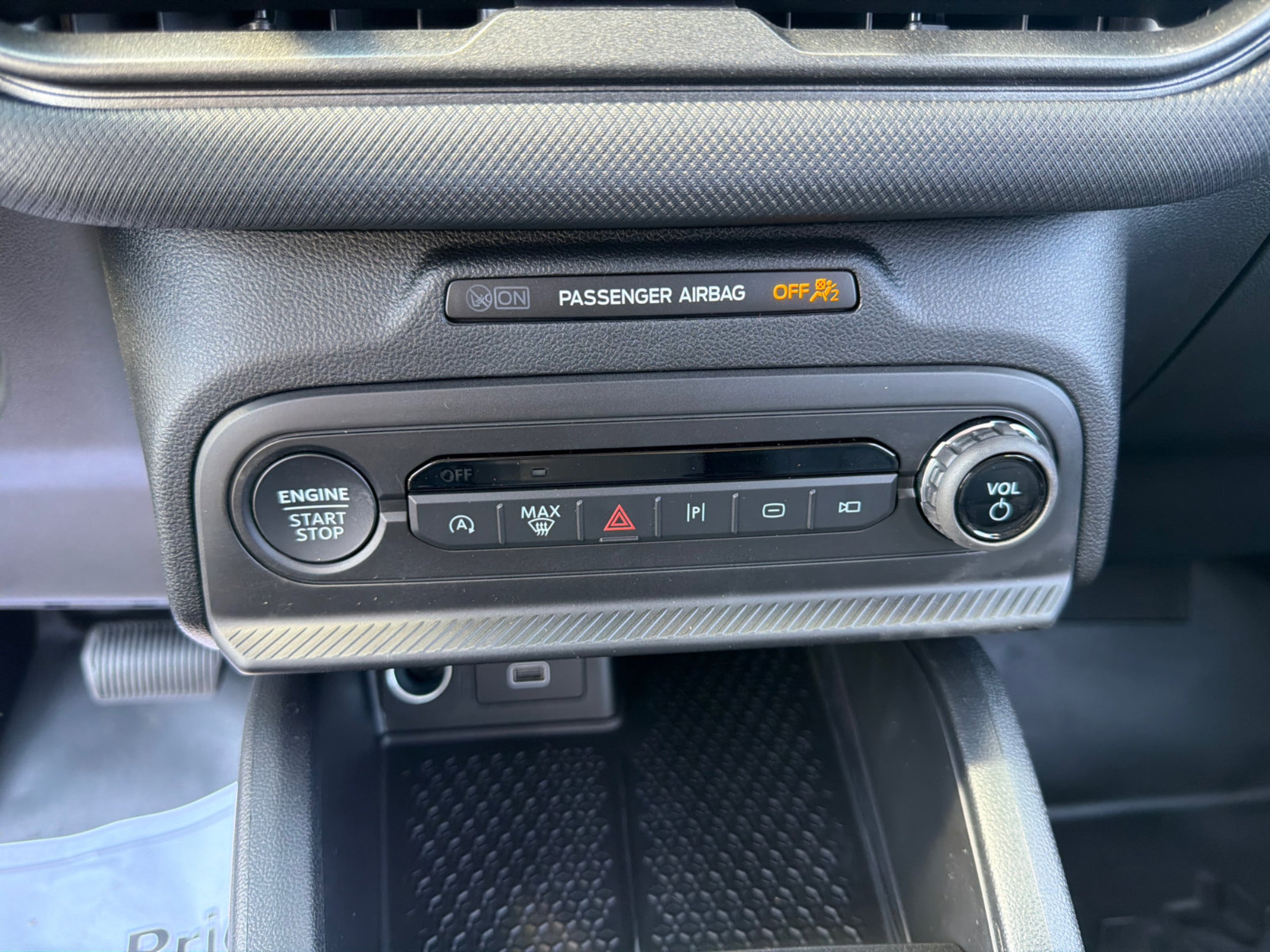 New 2026 Azure Gray Metallic Tri-Coat Ford Badlands® image 23