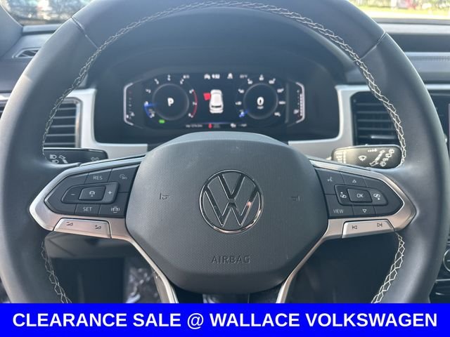 Used 2022 Silver Volkswagen 3.6L V6 SE w/Technology image 19