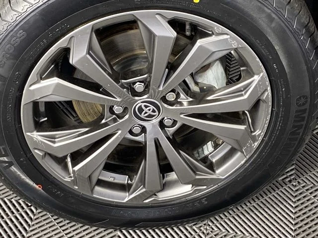 Used 2024 Blue Toyota XLE Premium image 32