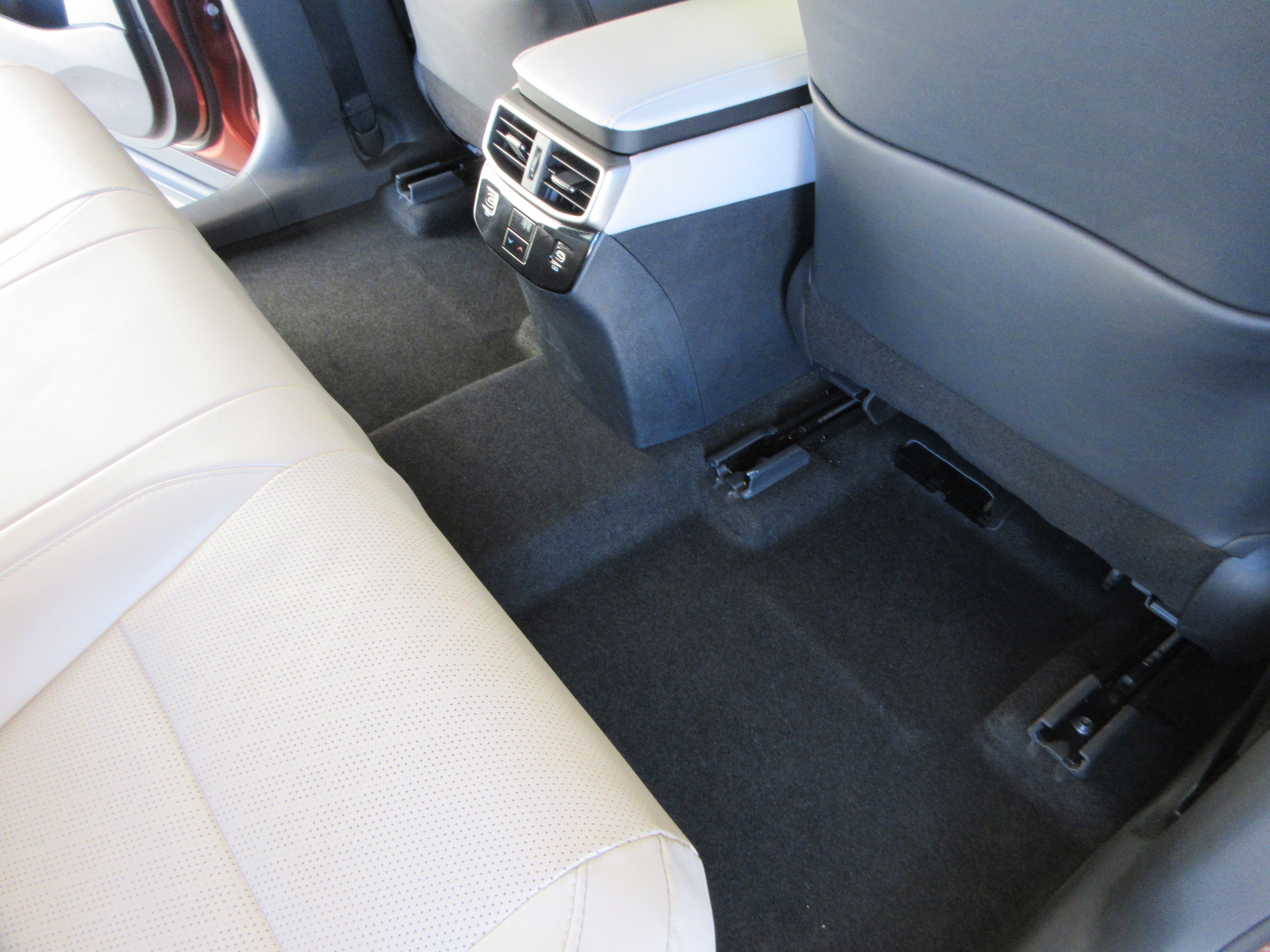 Used 2023 Copper Crest Lexus 350h Premium Plus image 20