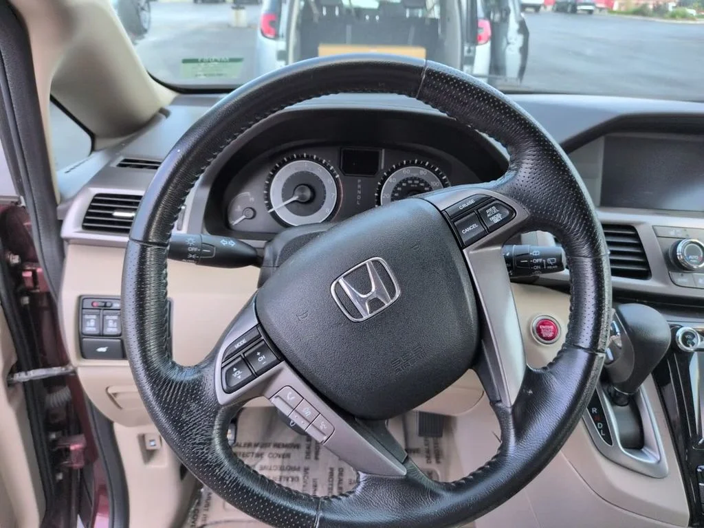 Used 2016  Honda EX-L image 16