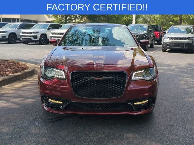 Used 2023 Red Chrysler S image 8