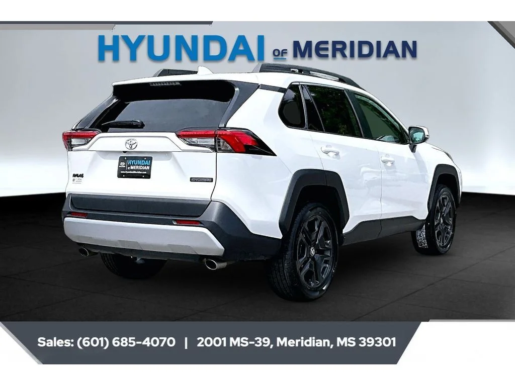 Used 2024 Ice Cap Toyota Adventure image 11