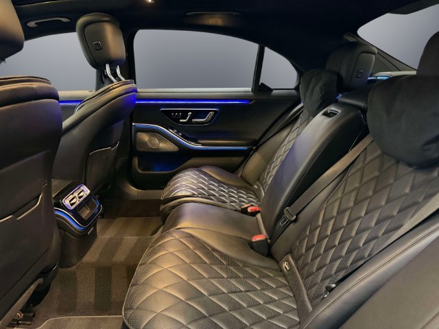Certified Used 2023  Mercedes-Benz S 580 image 12