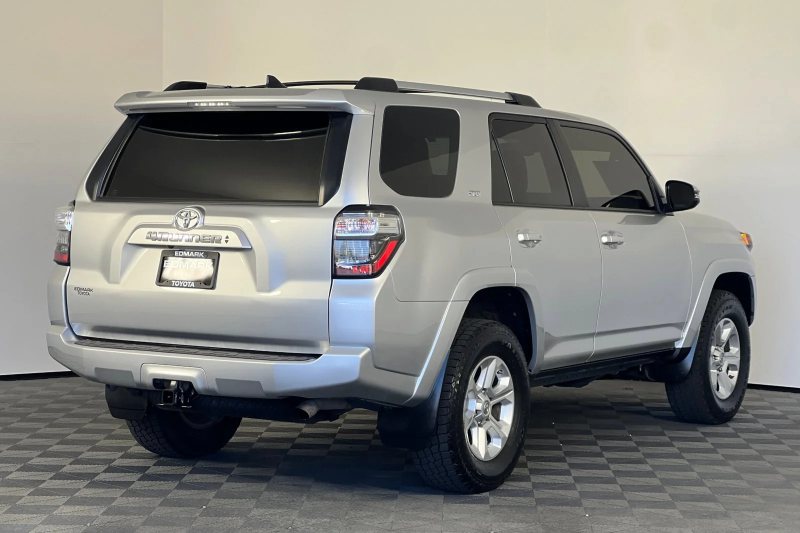 Certified Used 2021 Classic Silver Metallic Toyota SR5 Premium image 3