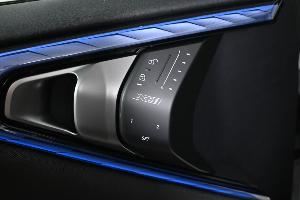 New 2026 Alpine White BMW M50 xDrive image 30