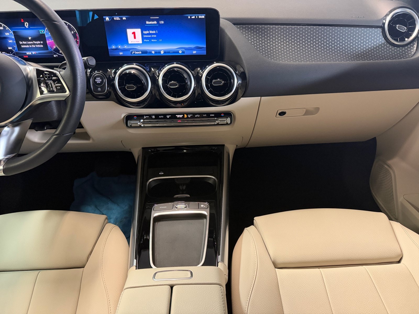Used 2026 Polar White Mercedes-Benz GLA 250 image 12