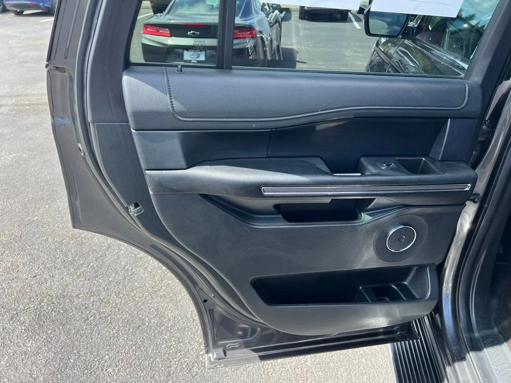 2021 Ford Expedition XLT - Photo 15