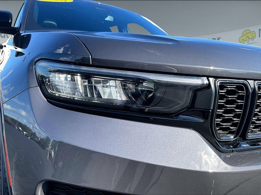 Used 2023 Gray Jeep Altitude X image 33