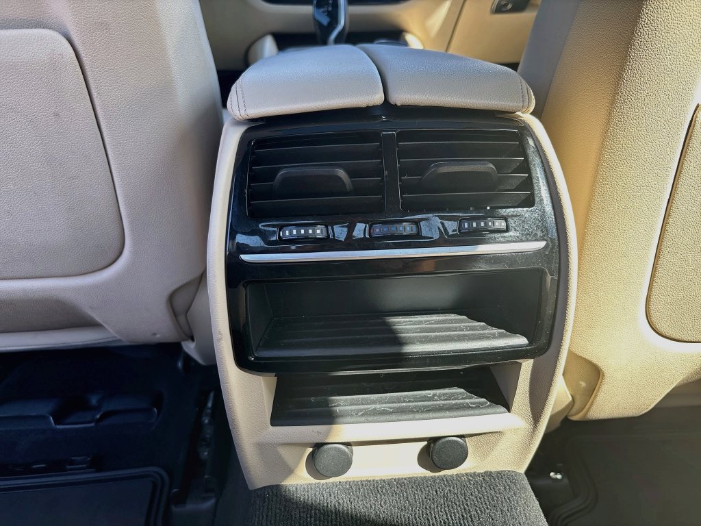 Used 2019 Black BMW 530i image 24