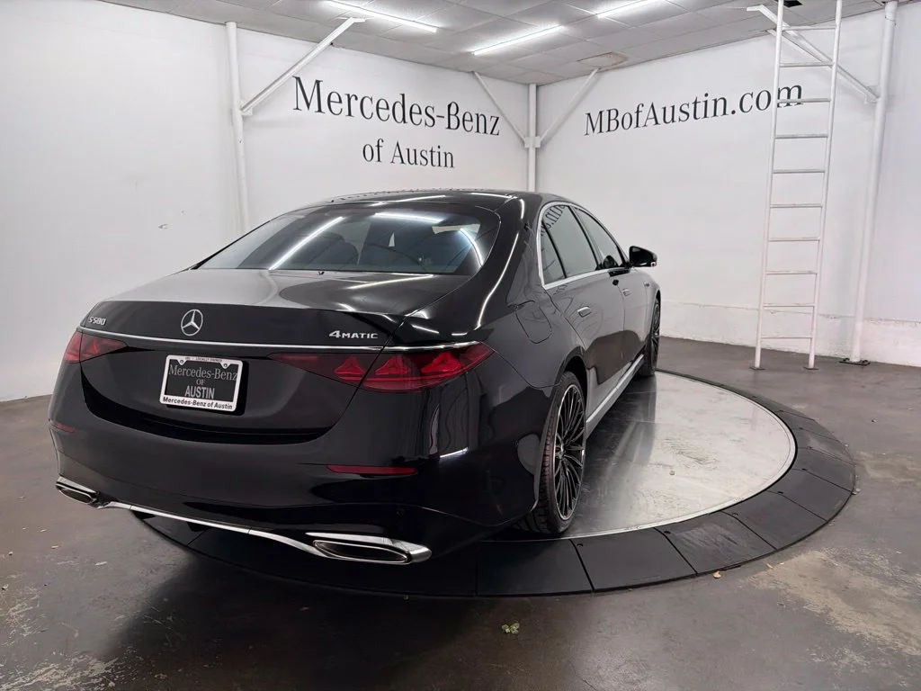 New 2027 Black Mercedes-Benz S 580 image 7