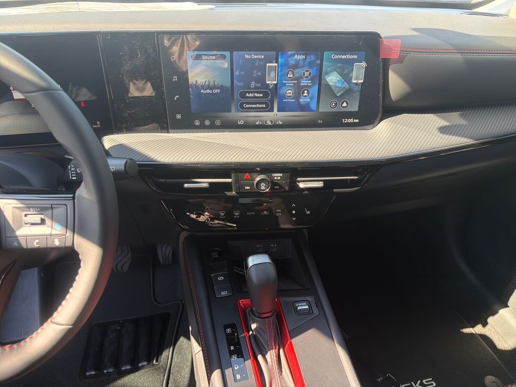 New 2026 Nissan Kicks SR 4D Sport Utility