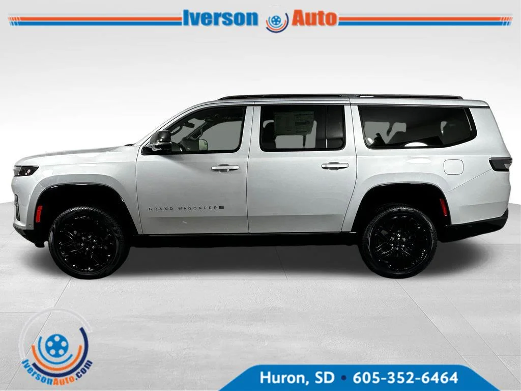 New 2026 Silver Zynith Jeep Limited Reserve image 5