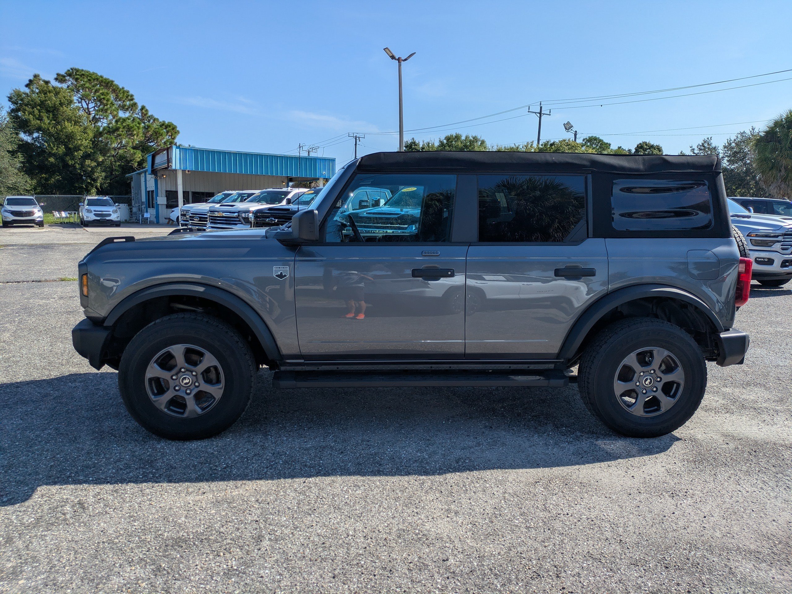 Used 2023 Gray Ford Base image 7